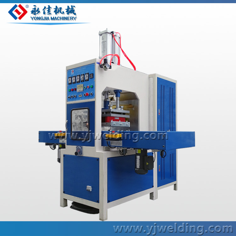 clamshell packaging machine